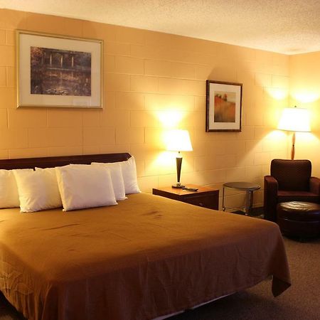 Sunlac Inn Lakota 외부 사진