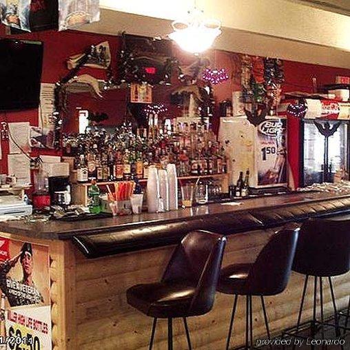 Sunlac Inn Lakota 레스토랑 사진